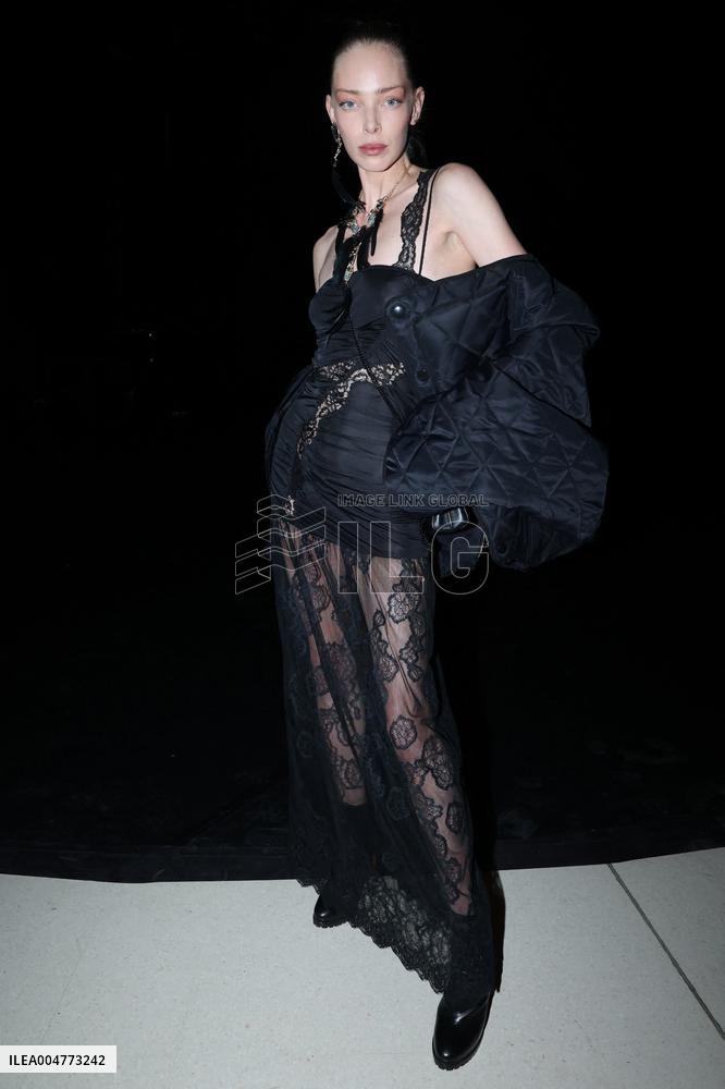 PFW - Vaillant Front Row