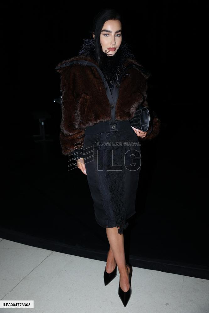 PFW - Vaillant Front Row