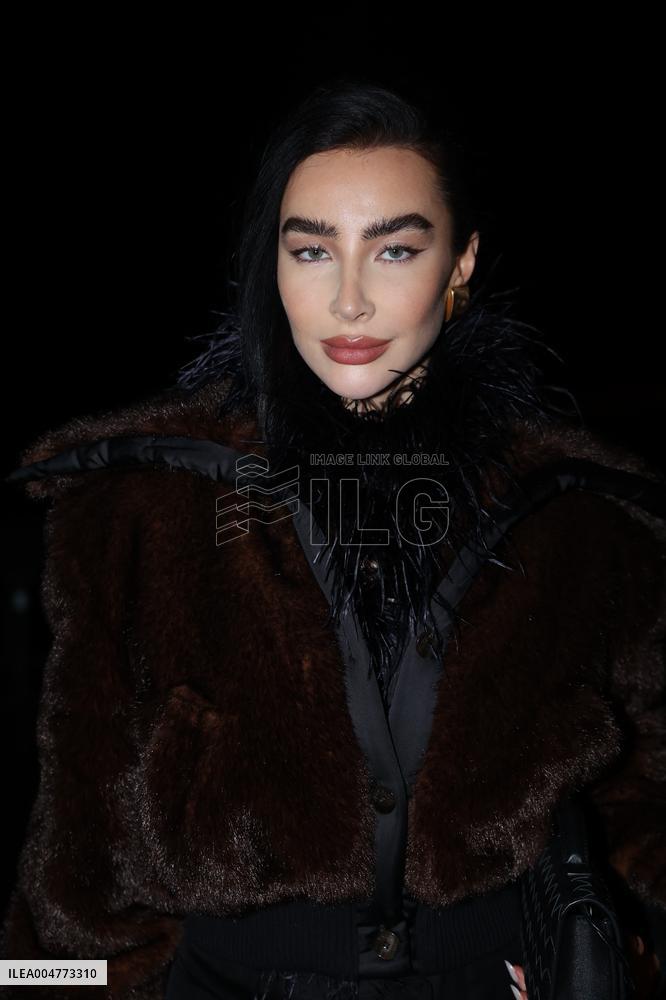 PFW - Vaillant Front Row