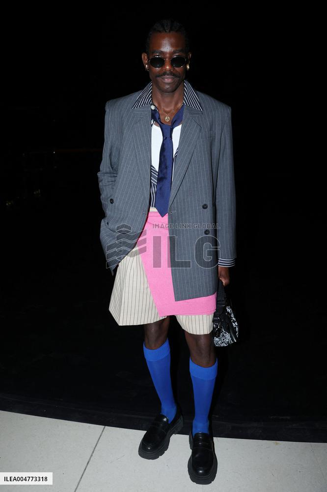 PFW - Vaillant Front Row