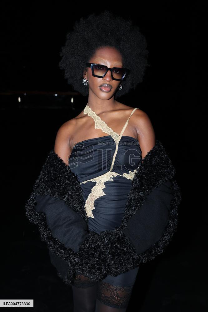 PFW - Vaillant Front Row