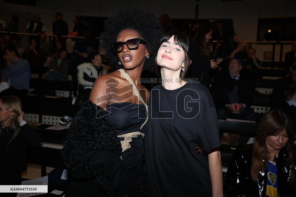 PFW - Vaillant Front Row