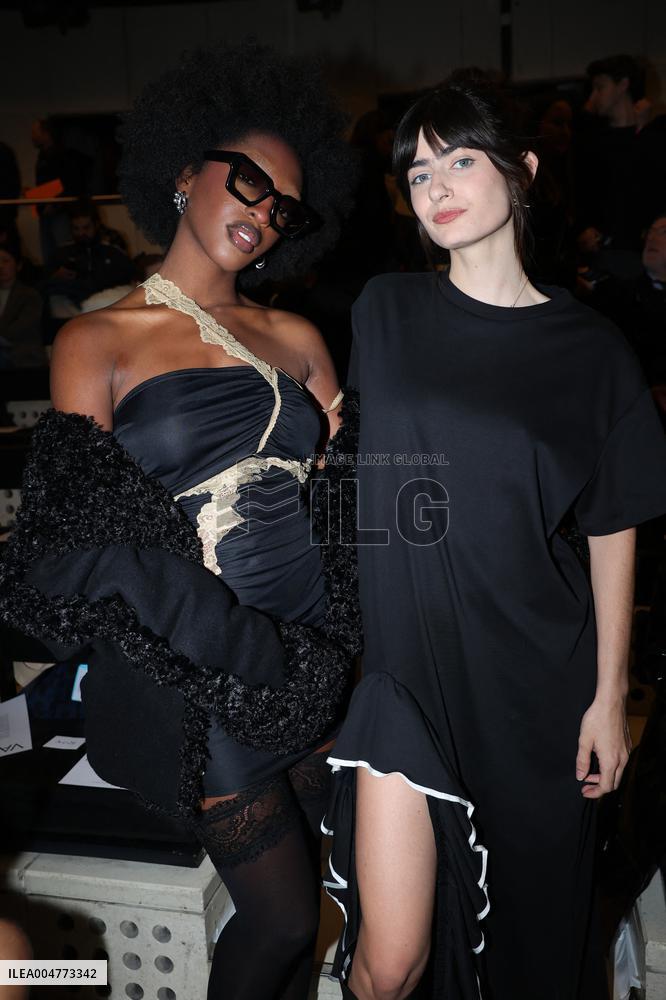 PFW - Vaillant Front Row