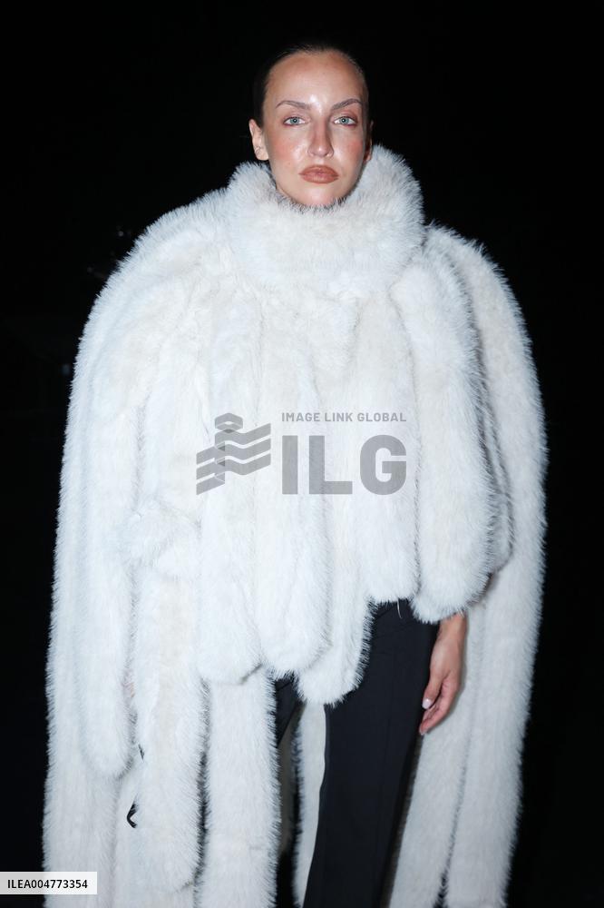 PFW - Vaillant Front Row