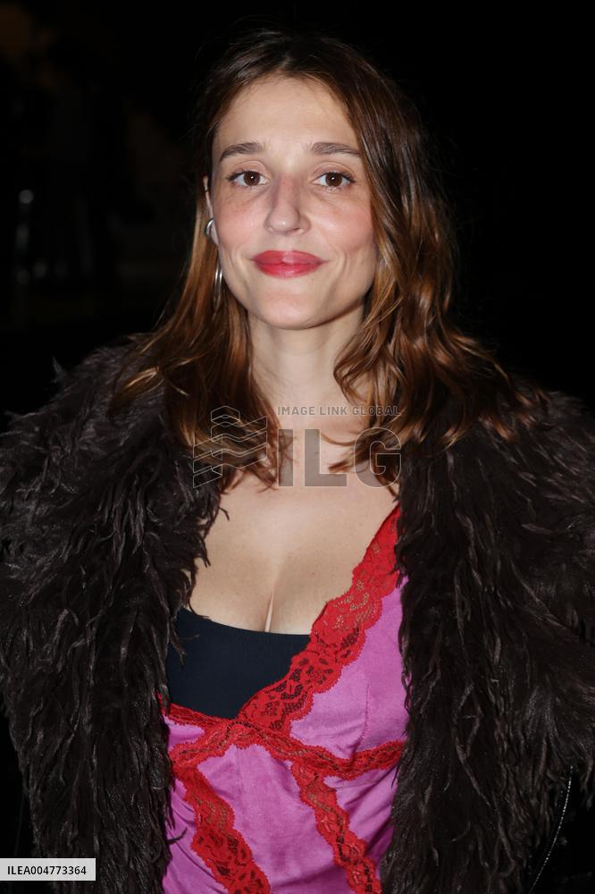 PFW - Vaillant Front Row