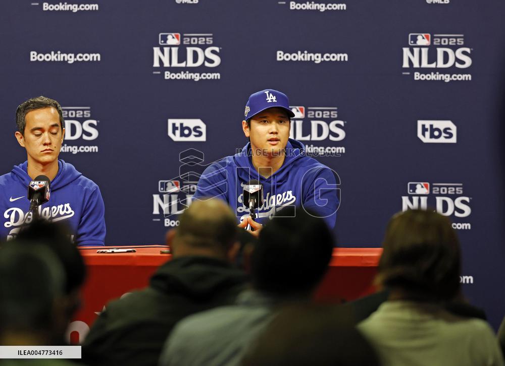 Baseball: Division Series between Dodgers and Phillies