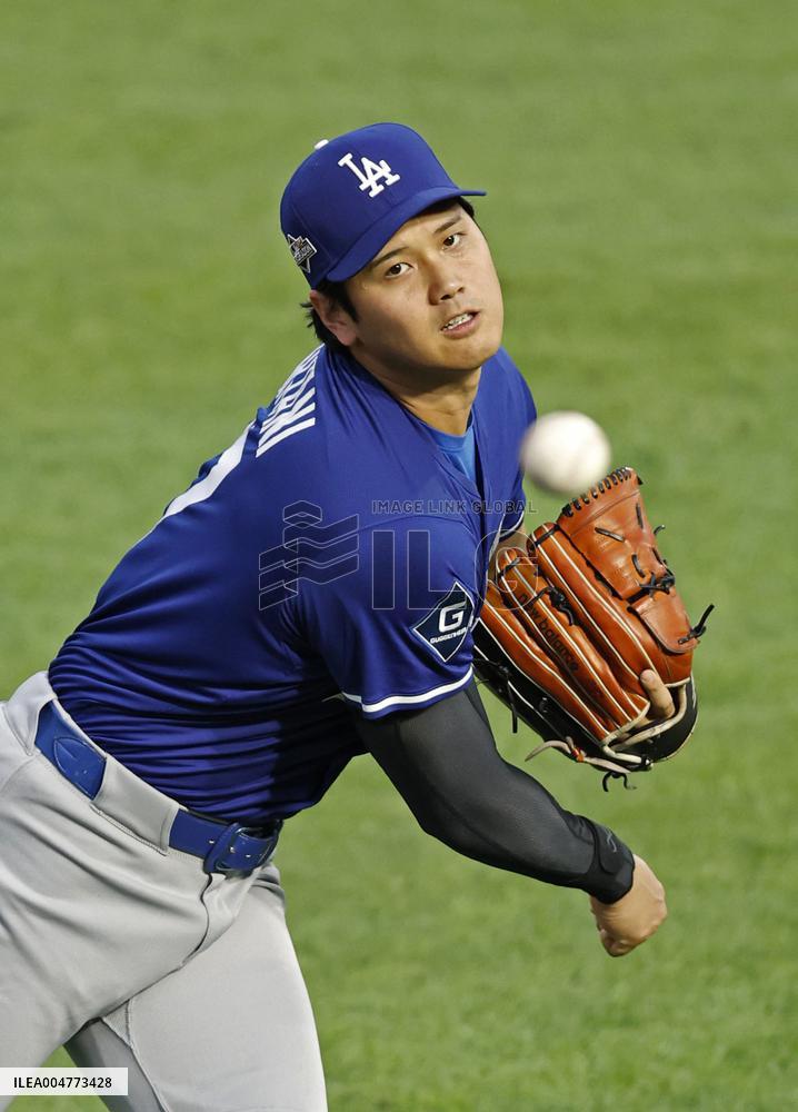 Baseball: Division Series between Dodgers and Phillies