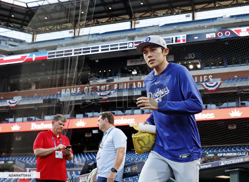 Baseball: Division Series between Dodgers and Phillies