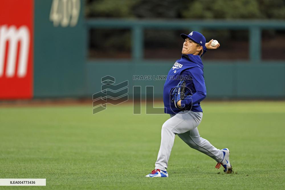 Baseball: Division Series between Dodgers and Phillies