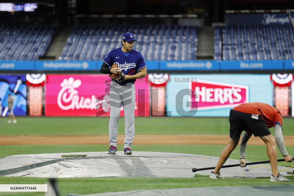 Baseball: Division Series between Dodgers and Phillies