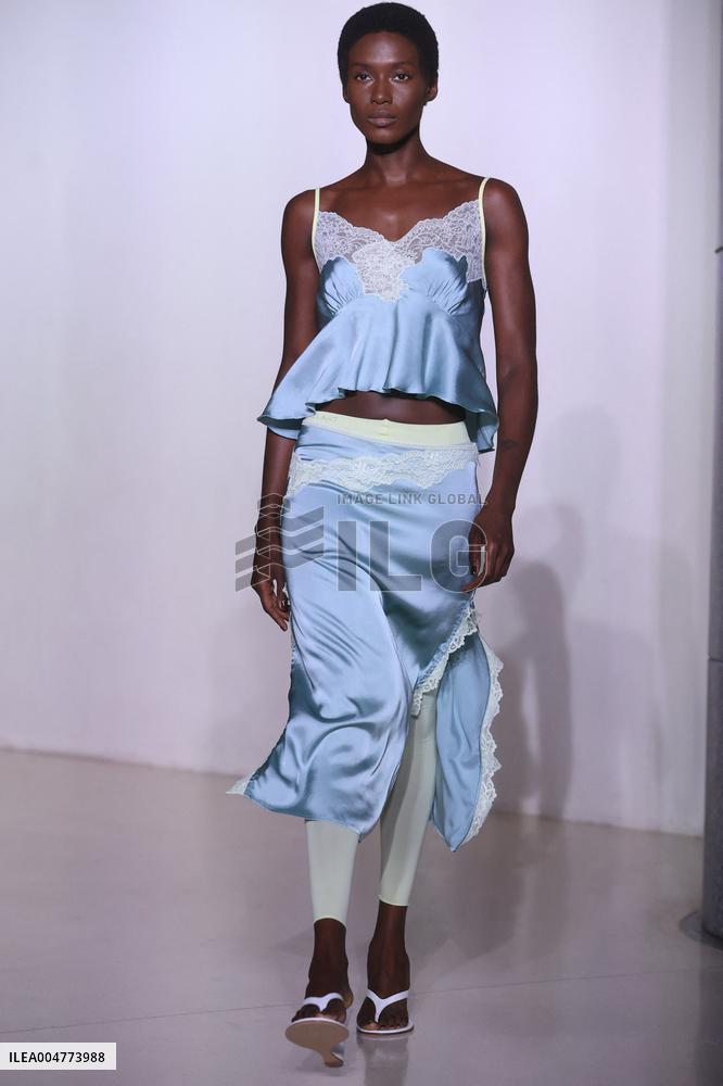 PFW - Vaillant Runway