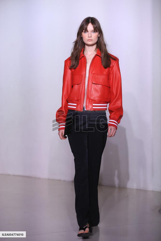 PFW - Vaillant Runway