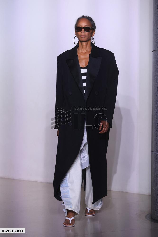 PFW - Vaillant Runway