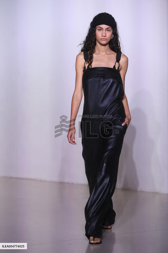 PFW - Vaillant Runway