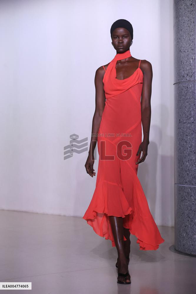 PFW - Vaillant Runway