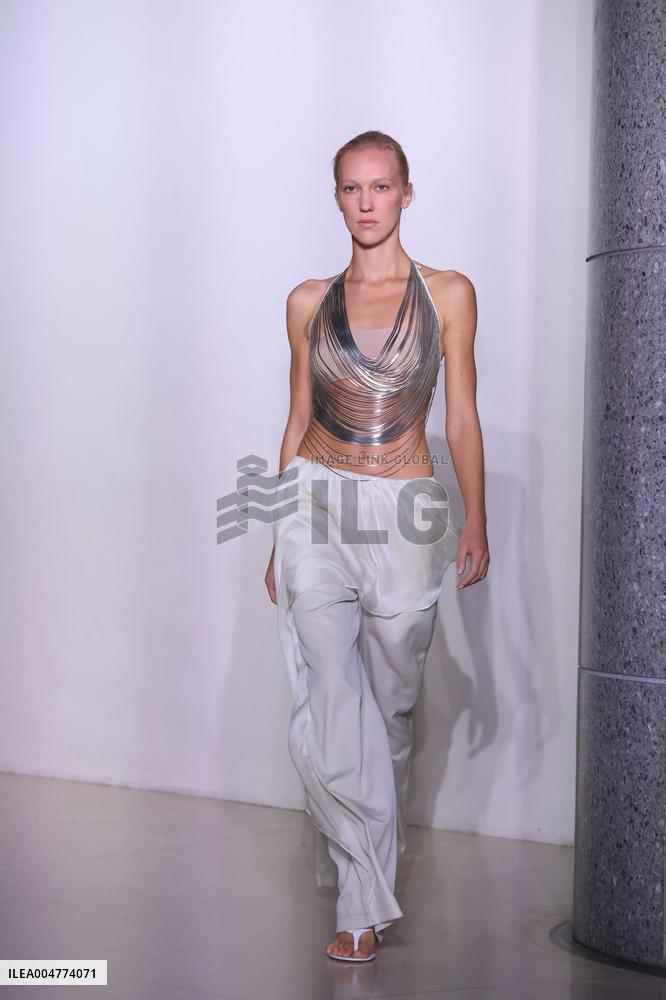 PFW - Vaillant Runway