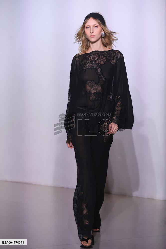 PFW - Vaillant Runway