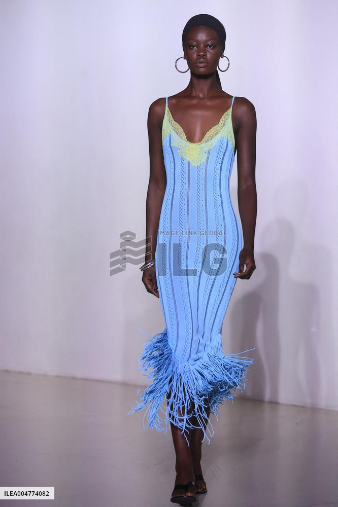 PFW - Vaillant Runway