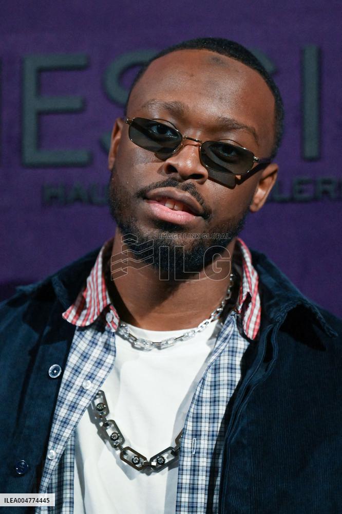 PFW Messika Front Row