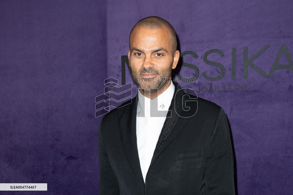 PFW Messika Front Row