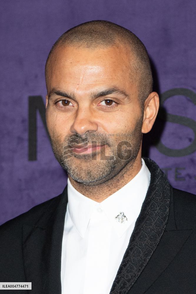 PFW Messika Front Row