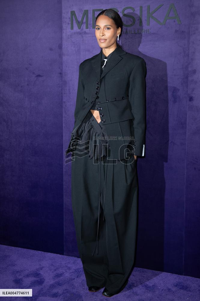 PFW Messika Front Row