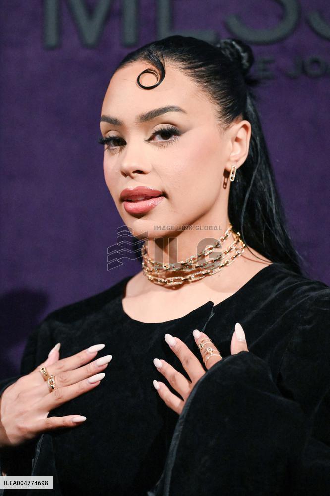 PFW Messika Front Row