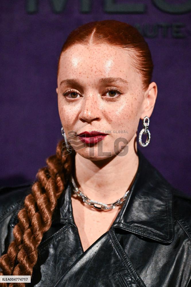 PFW Messika Front Row