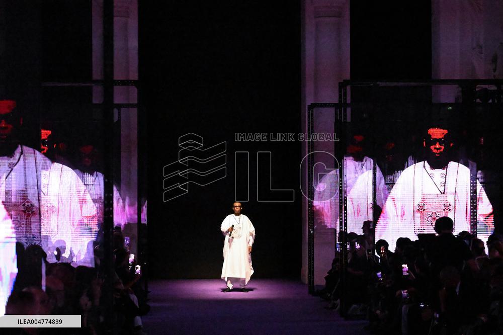 PFW Messika Runway
