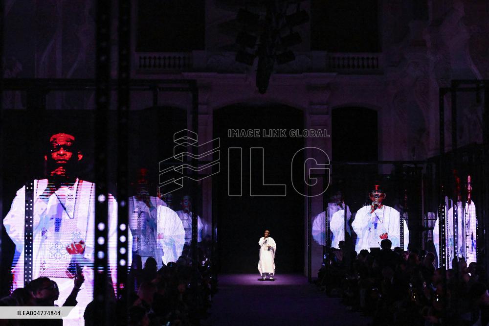 PFW Messika Runway
