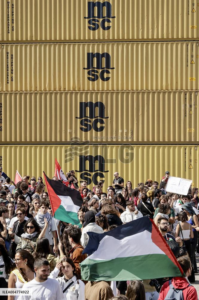 General Strike For the Global Sumud Flotilla - Naples