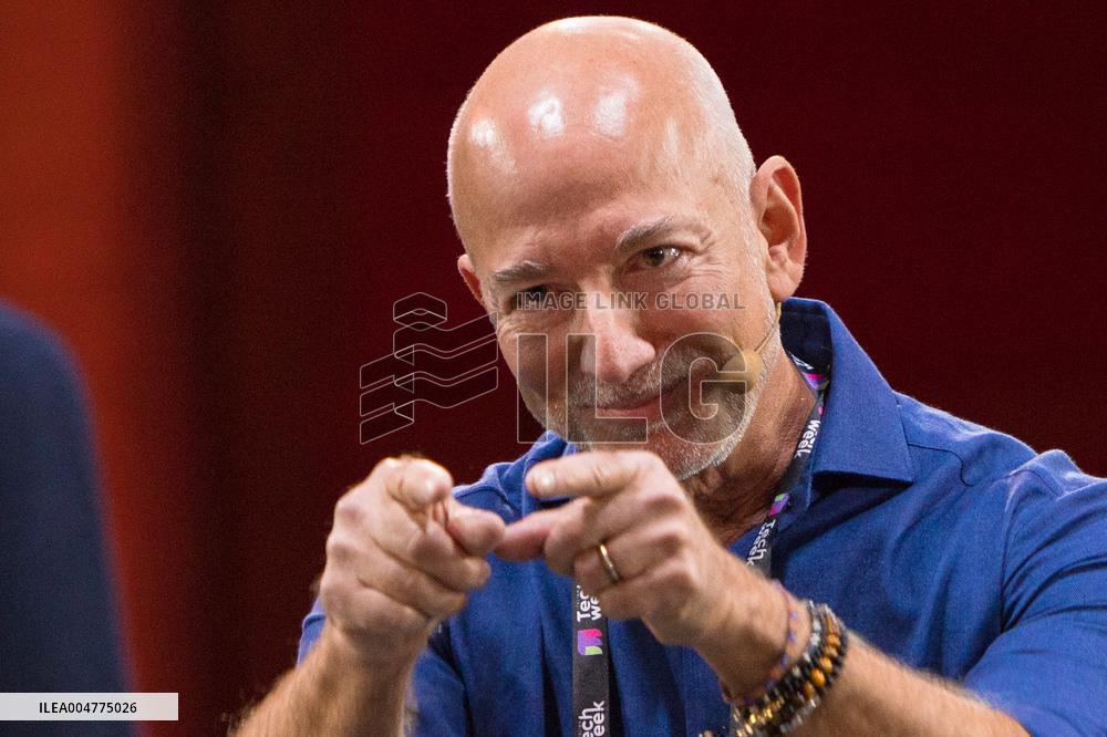 Jeff Bezos Talk With John Elkann At Italian Tech Week - Turin