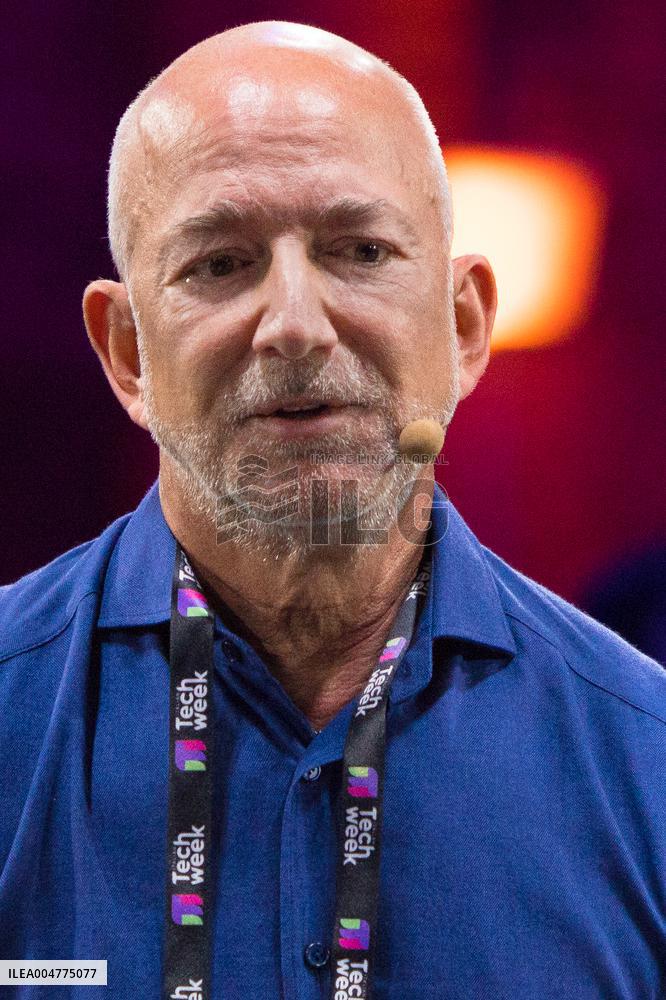 Jeff Bezos Talk With John Elkann At Italian Tech Week - Turin