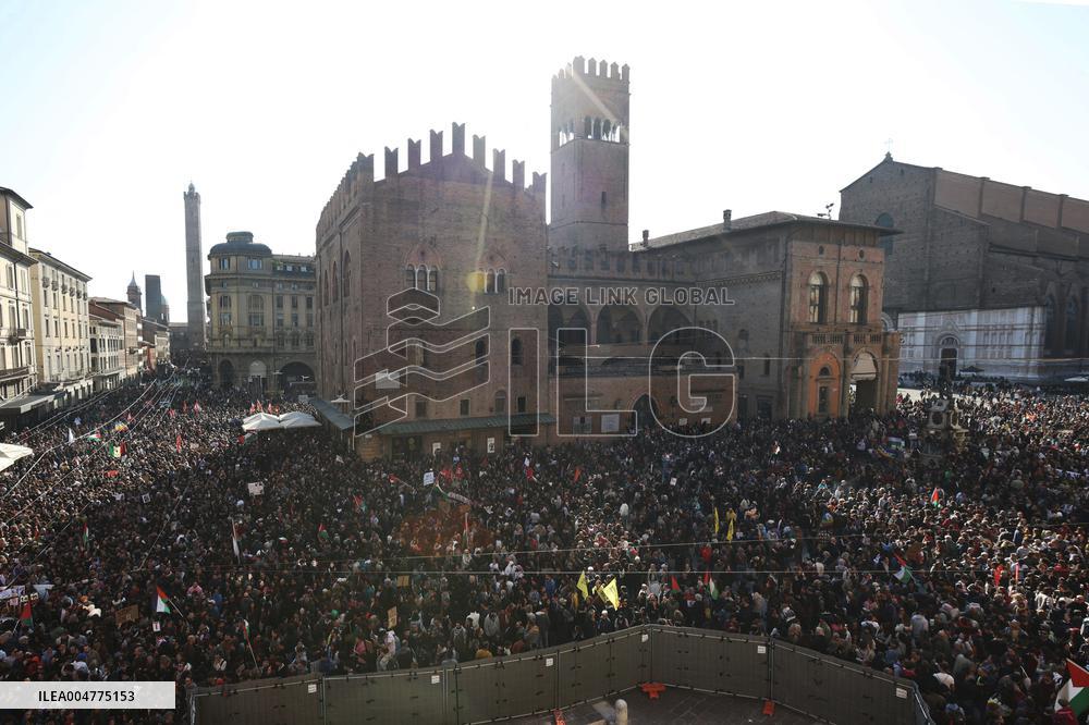 General Strike For the Global Sumud Flotilla - Bologna