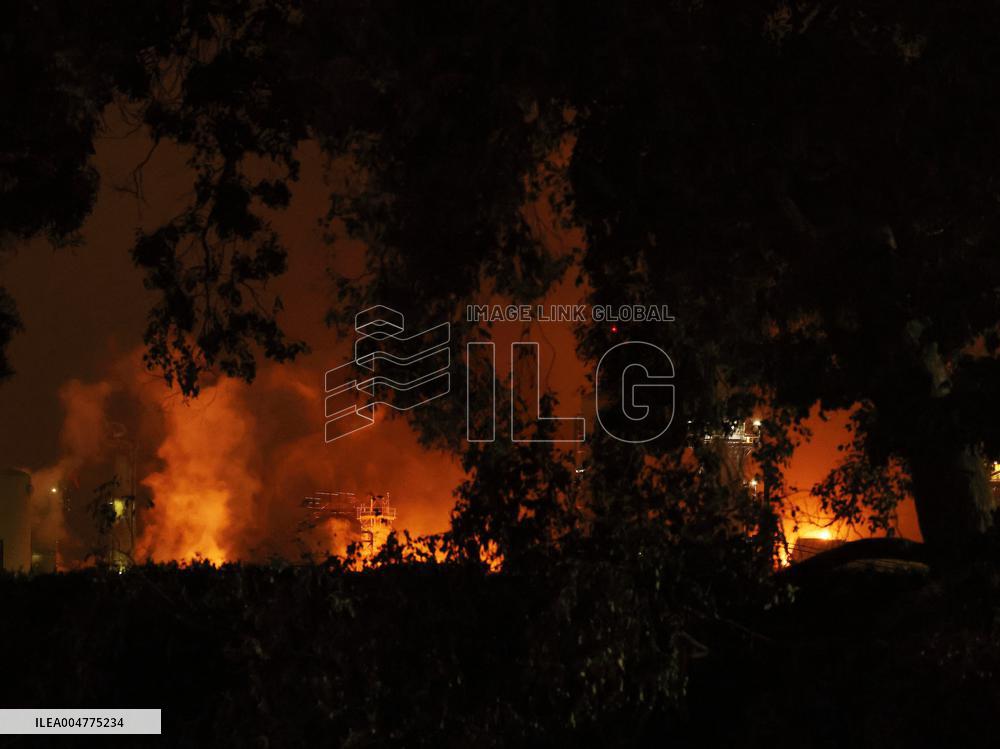 Chevron Refinery Fire In California