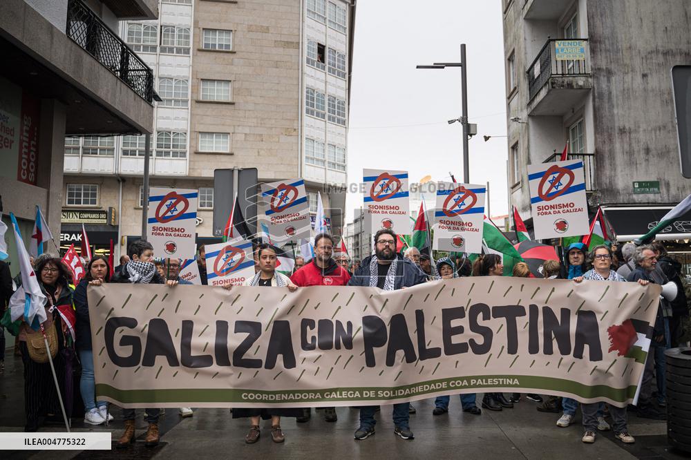 Protests Against The Presence Of Former Israeli PM In La Toja - Spain