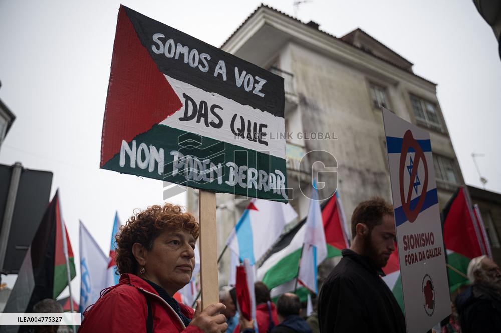 Protests Against The Presence Of Former Israeli PM In La Toja - Spain