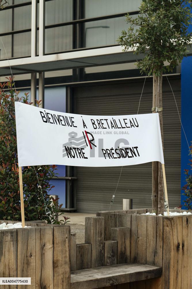 Bruno Retailleau During Meeting for Partial Legislative Elections - Montauban