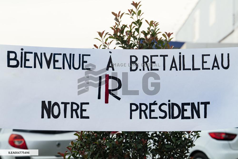 Bruno Retailleau During Meeting for Partial Legislative Elections - Montauban