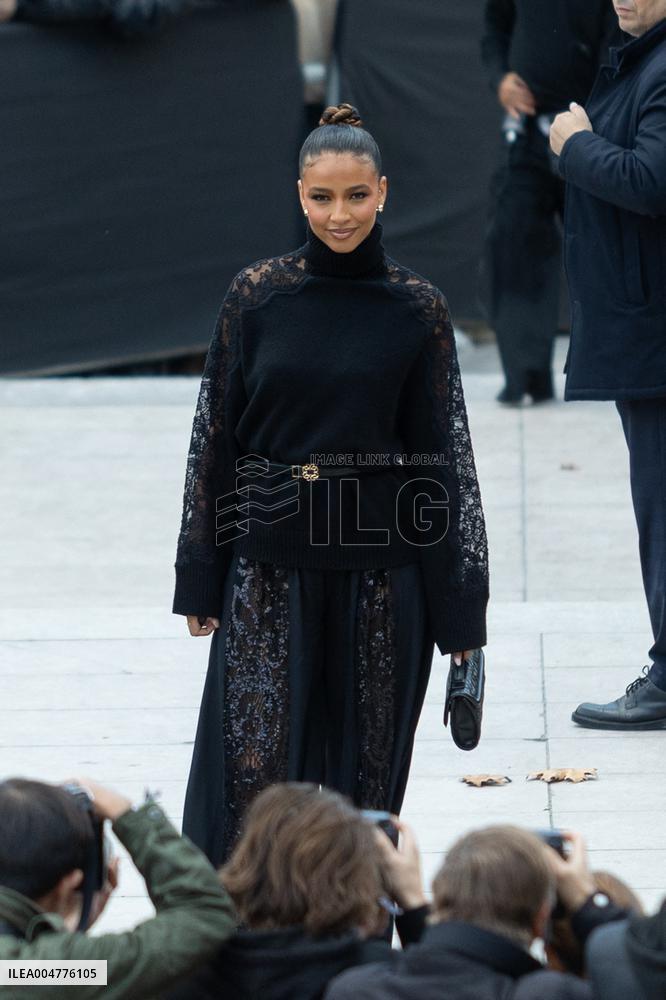 PFW - Elie Saab Womenswear Spring-Summer - Arrivals NB