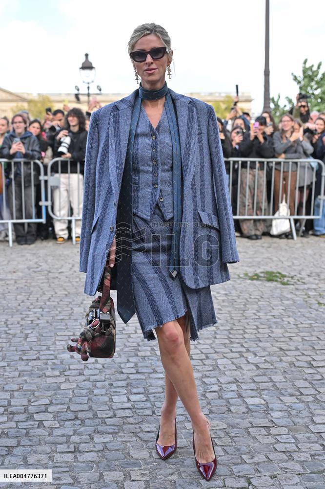 PFW Vivienne Westwood Outside Arrivals