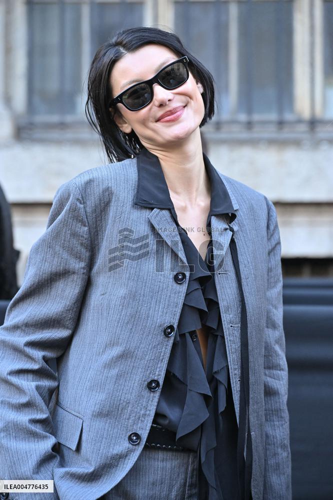 PFW Ann Demeulemeester Outside Arrivals