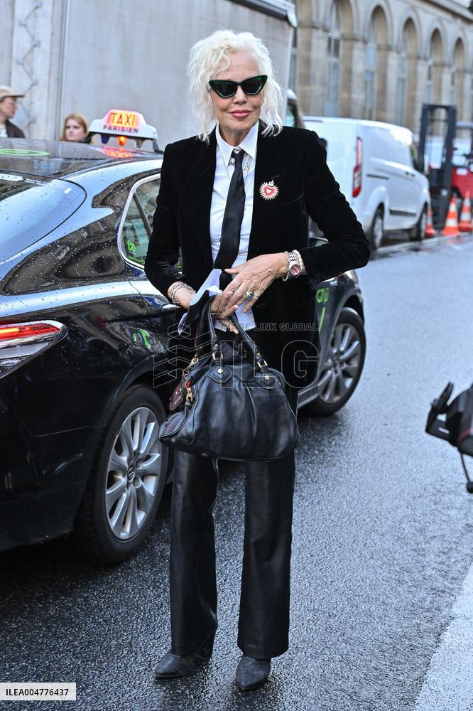 PFW Ann Demeulemeester Outside Arrivals