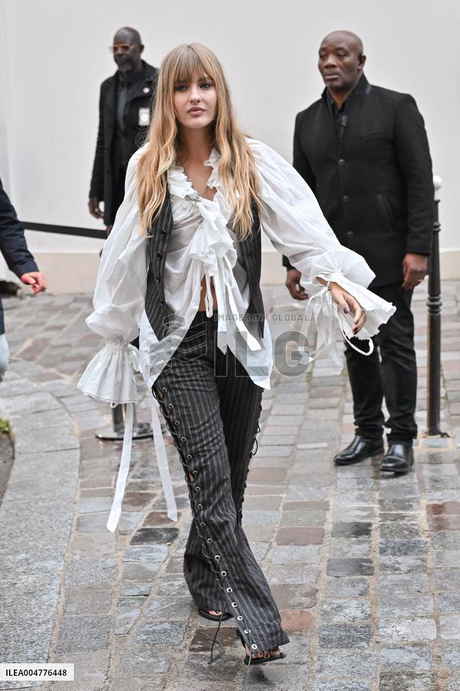 PFW Ann Demeulemeester Outside Arrivals