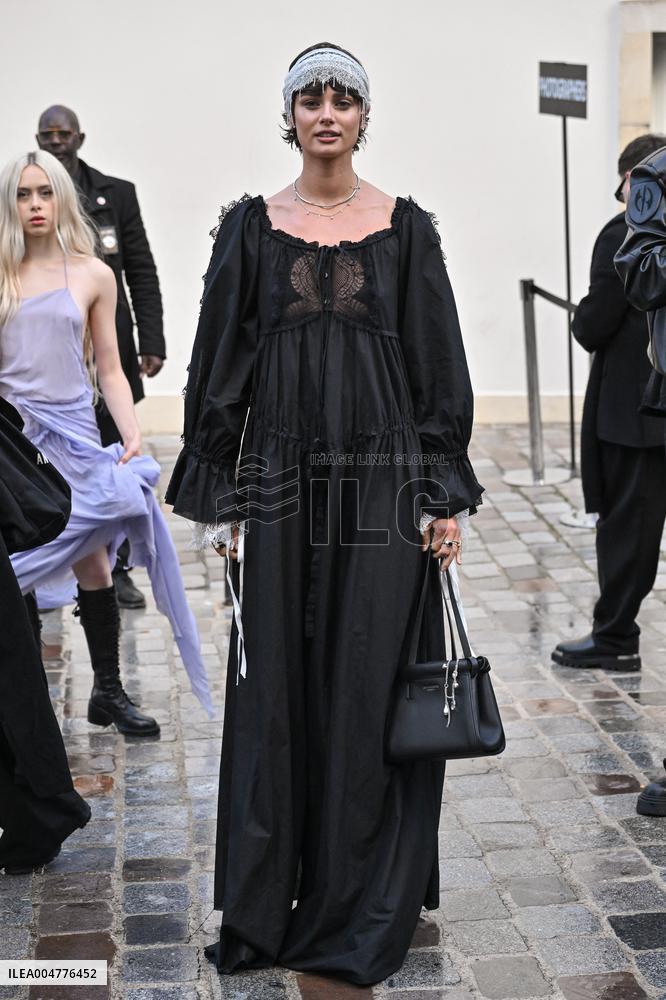 PFW Ann Demeulemeester Outside Arrivals