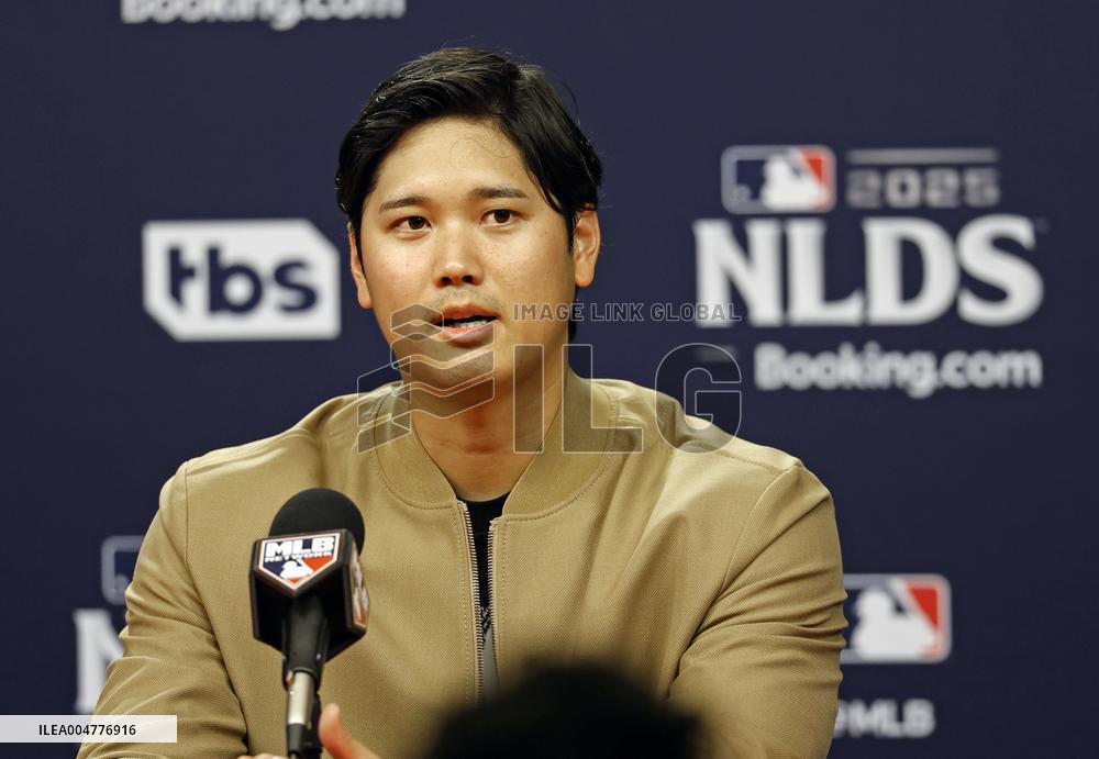 Baseball: Division Series between Dodgers and Phillies