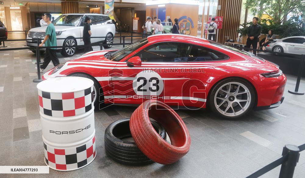 Antique Classic Car and Sports Car Show in Shanghai