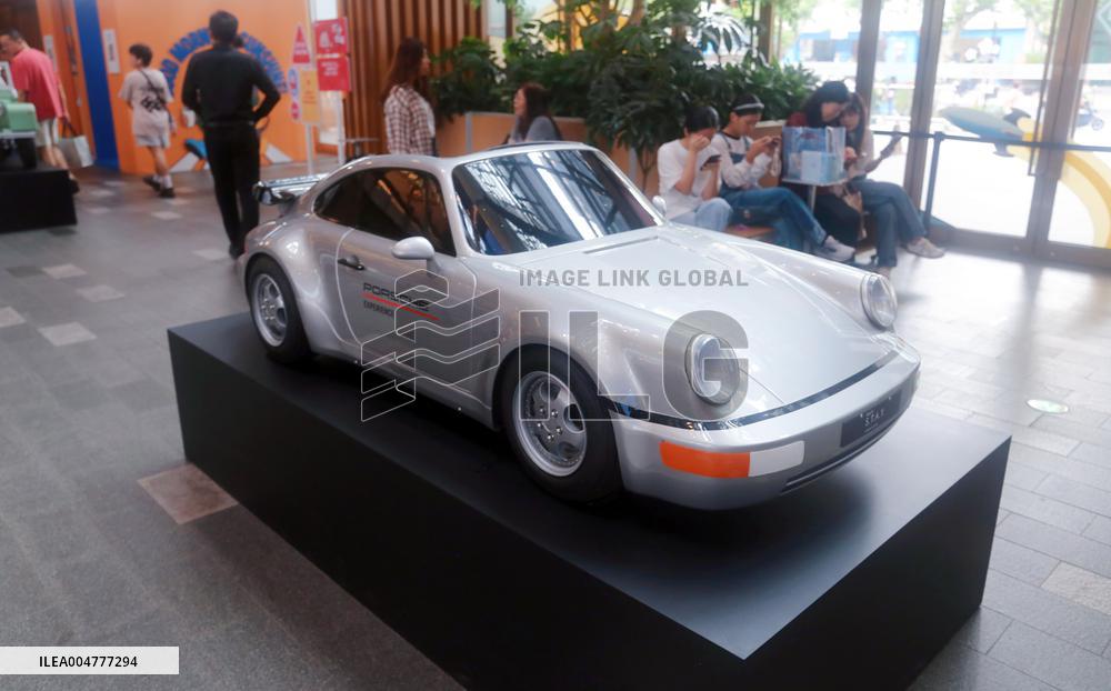 Antique Classic Car and Sports Car Show in Shanghai