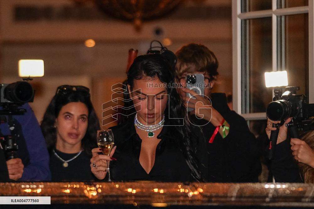 PFW - Georgina Rodriguez Spotted At Shangri-La Paris Hotel