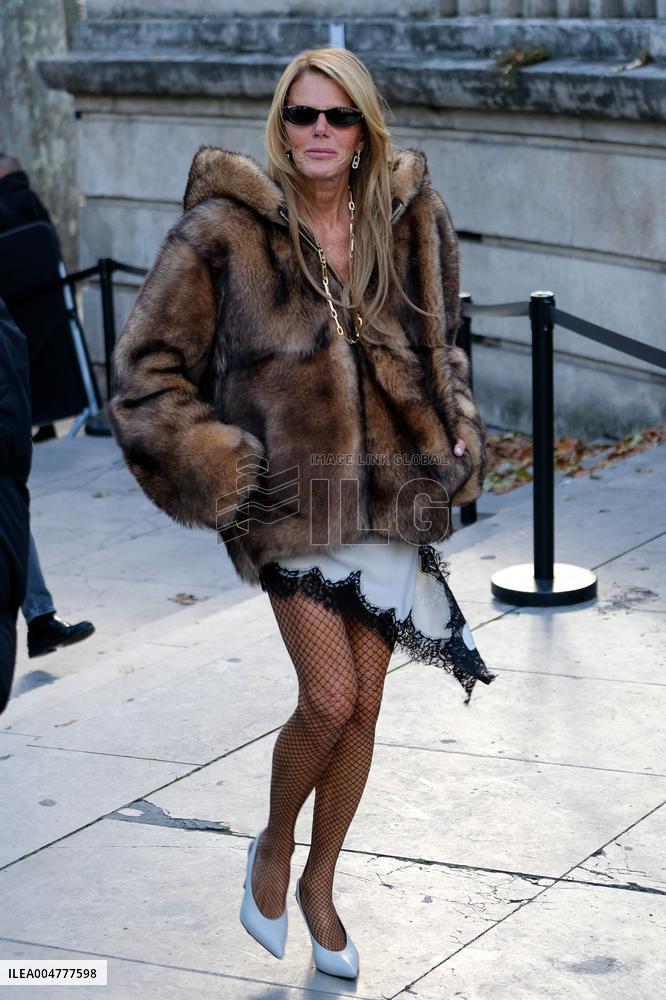 PFW - Elie Saab Outside Arrivals